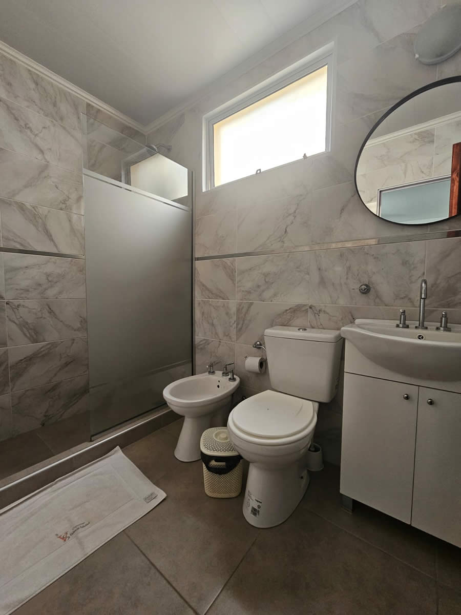 Baño completo y moderno del Apartamento Departamento 3 en Federación, Entre Ríos