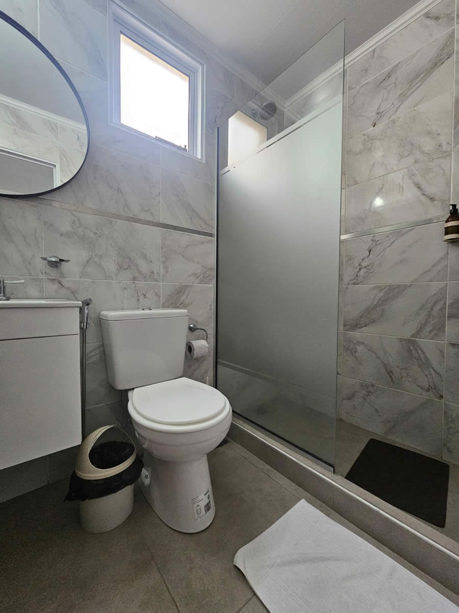 Baño completo y moderno del Departamento 4 en Federación, Entre Ríos