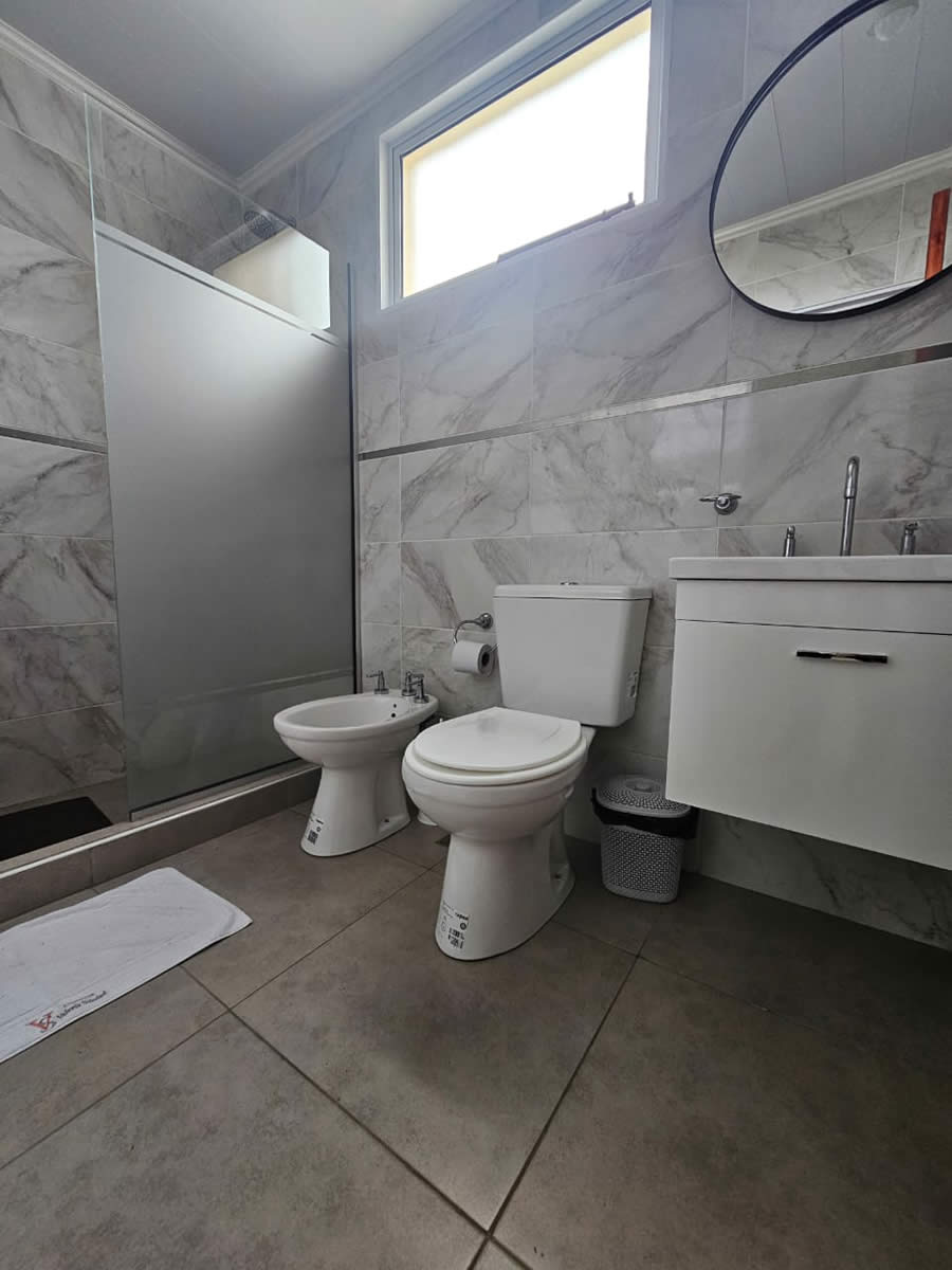 Baño moderno y equipado del Departamento 6 en Federación